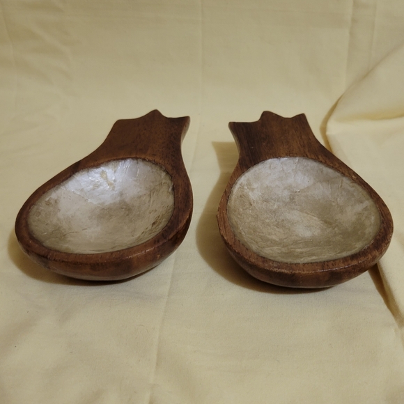 Rare Vtg Short Capiz Shell Lined Wood Salad Serving Spoons - Picture 2 of 3